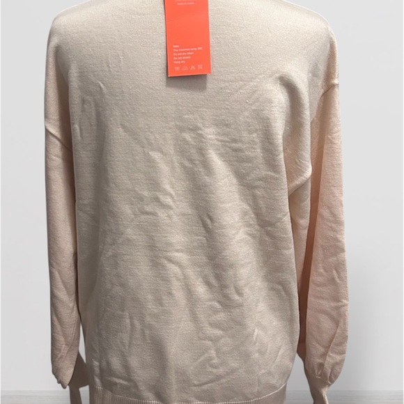 NWT Weaczzy Cream Mock Neck Turtleneck Sweater Size M - Picture 3 of 6